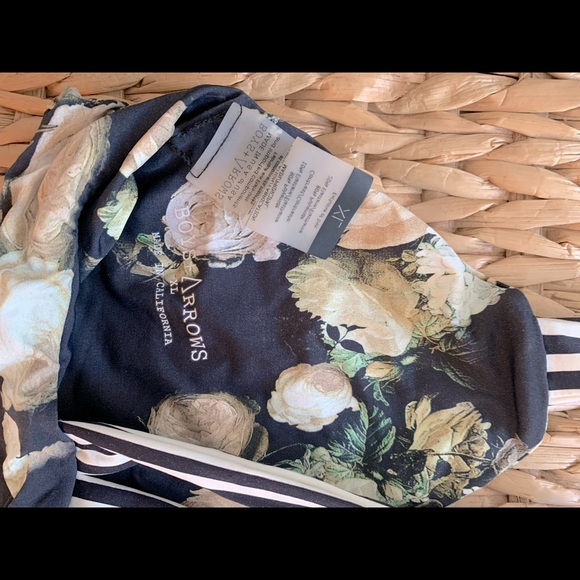 Boys + Arrows Top - Picture 3 of 3